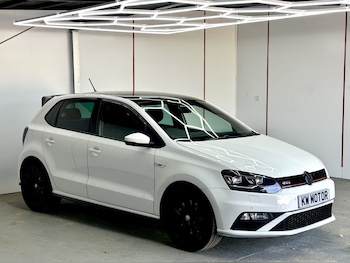 Used Volkswagen Polo 2016 for sale - 76356236: Photo