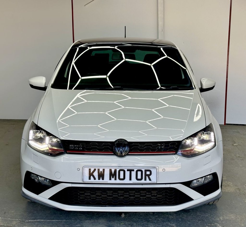 Used Volkswagen Polo 2016 for sale - 76356236: Photo 5