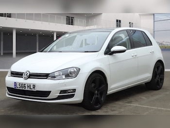 Used Volkswagen Golf 2016 for sale - 77571912: Photo