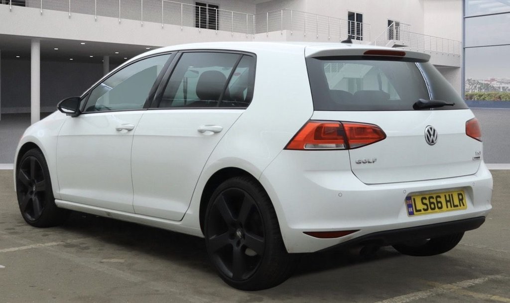 Used Volkswagen Golf 2016 for sale - 77571912: Photo 4