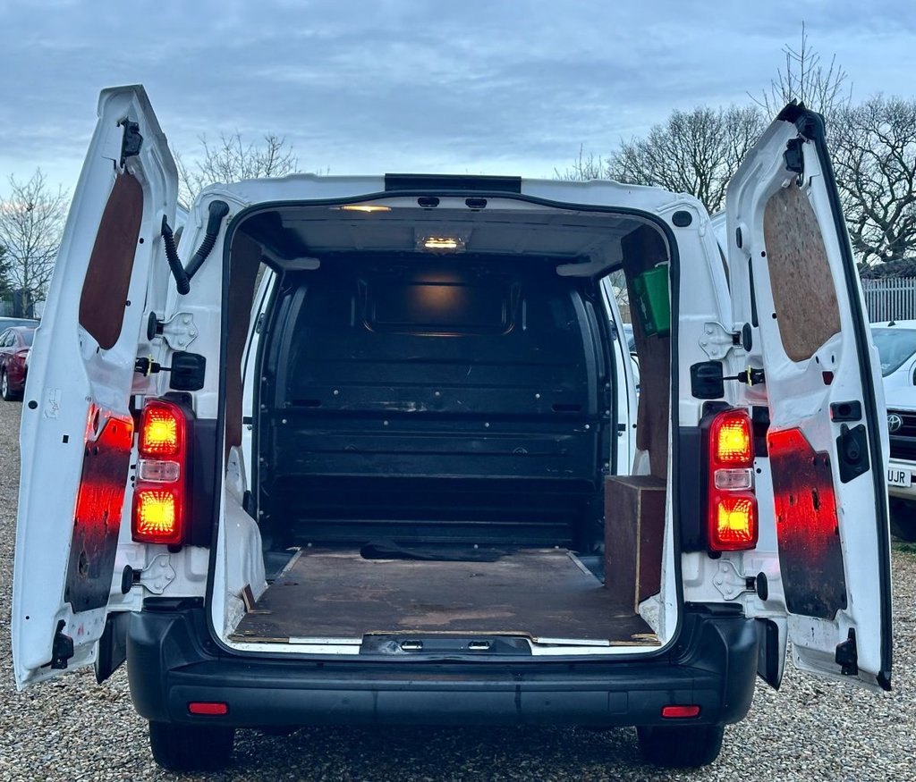 Used Vauxhall Vivaro 2020 for sale - 77477613: Photo 14