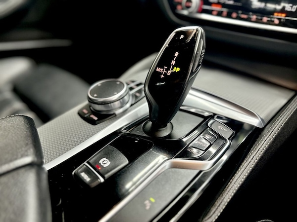 Used BMW 5 Series 2017 for sale - 75610467: Photo 28