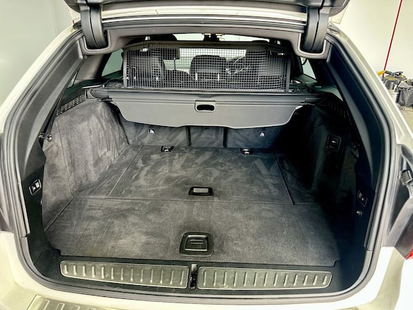 Used BMW 5 Series 2017 for sale - 75610467: Photo 43