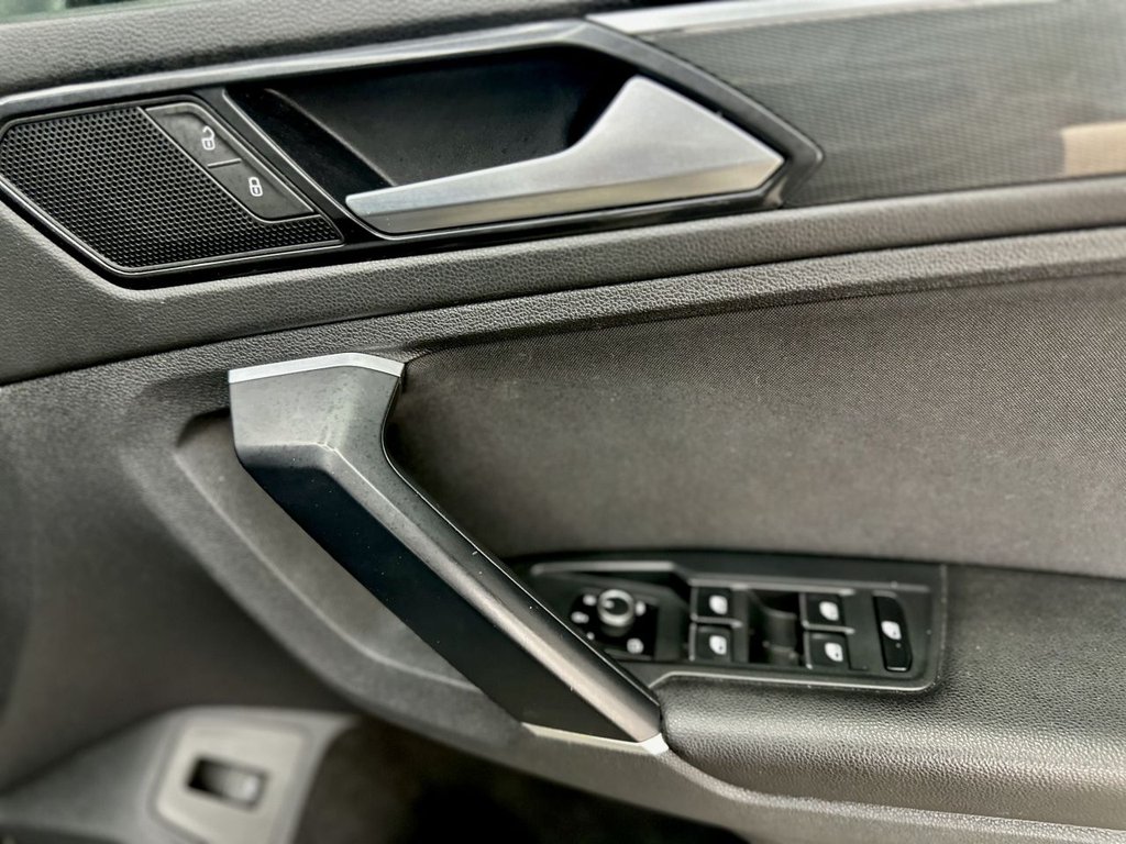 Used Volkswagen Tiguan 2017 for sale - 76962197: Photo 24