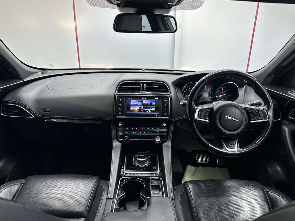 Used Jaguar F-Pace 2017 for sale - 78043949: Photo 21