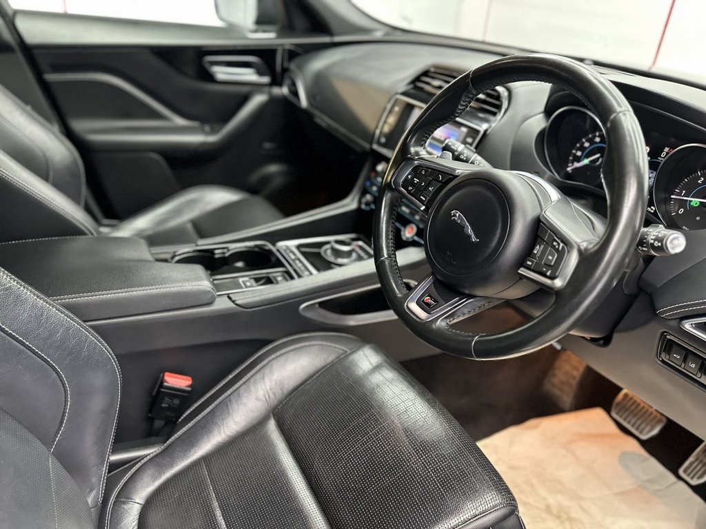 Used Jaguar F-Pace 2017 for sale - 78043949: Photo 22