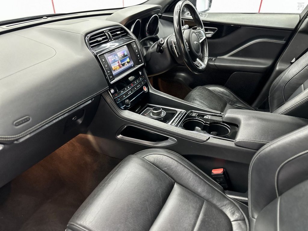 Used Jaguar F-Pace 2017 for sale - 78043949: Photo 25