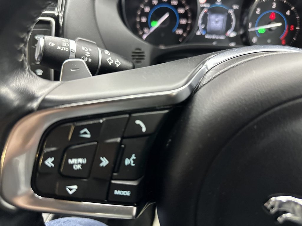 Used Jaguar F-Pace 2017 for sale - 78043949: Photo 28