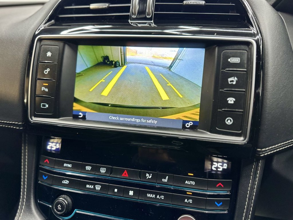 Used Jaguar F-Pace 2017 for sale - 78043949: Photo 35