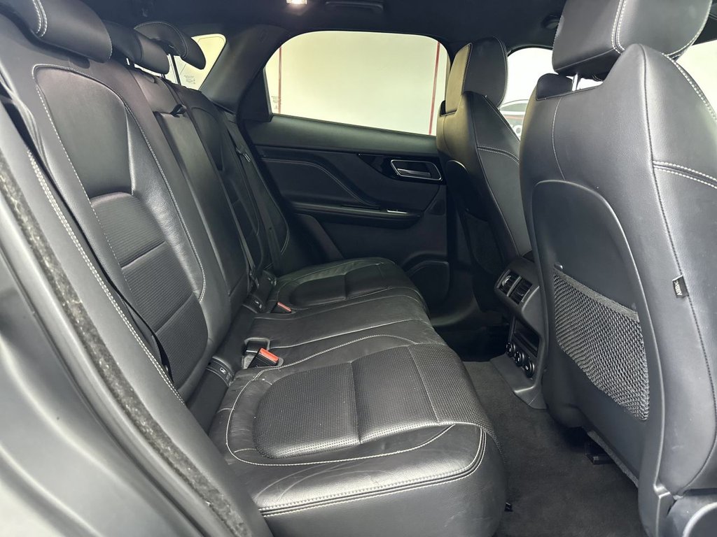 Used Jaguar F-Pace 2017 for sale - 78043949: Photo 42