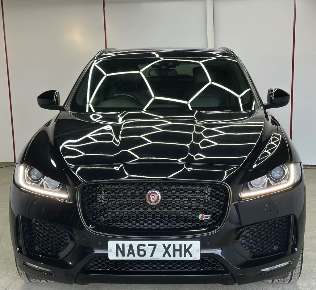 Used Jaguar F-Pace 2017 for sale - 78043949: Photo 6