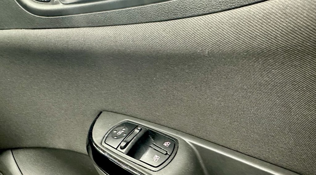 Used Vauxhall Corsa 2016 for sale - 77437346: Photo 24