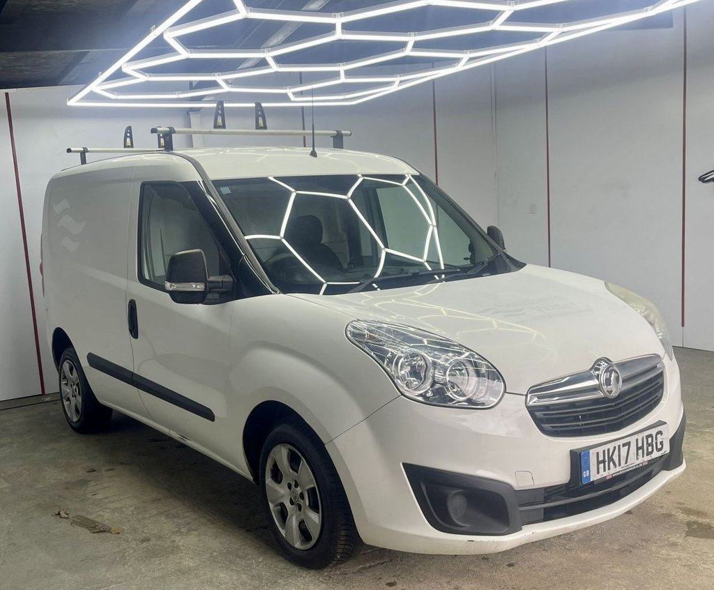 Used Vauxhall Combo 2017 for sale - 77236571: Photo 2