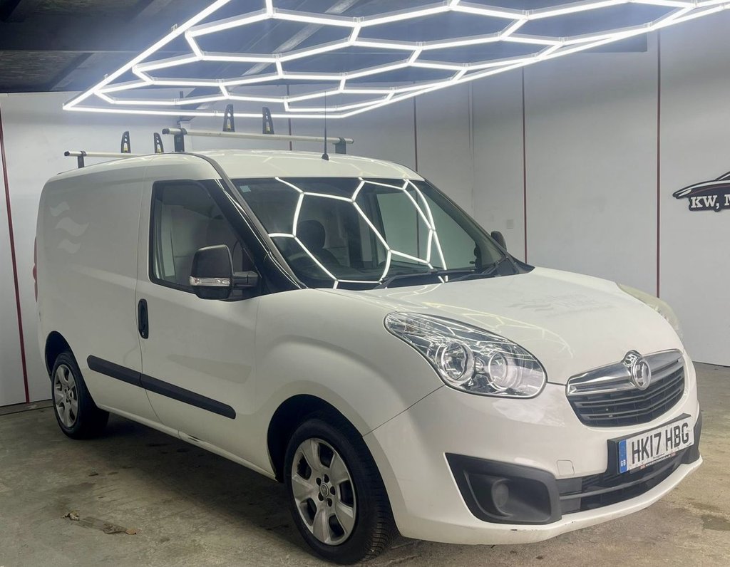 Used Vauxhall Combo 2017 for sale - 77236571: Photo 3
