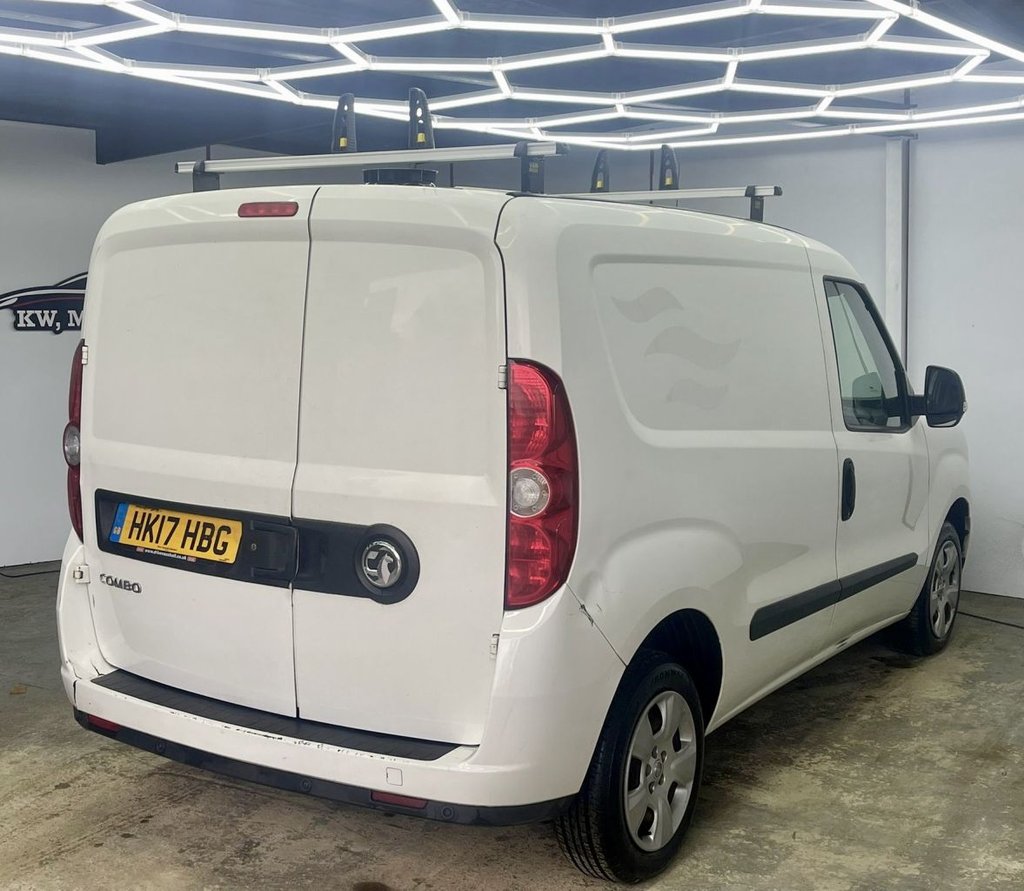 Used Vauxhall Combo 2017 for sale - 77236571: Photo 9