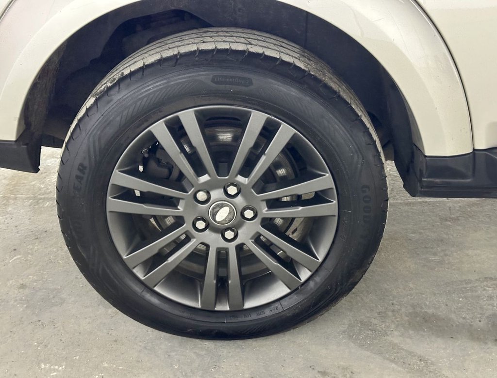 Used Land Rover Discovery 4 2016 for sale - 77394455: Photo 43