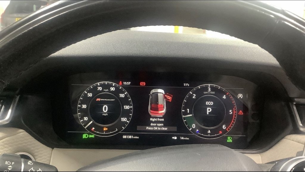 Used Land Rover Range Rover Velar 2017 for sale - 77771029: Photo 8