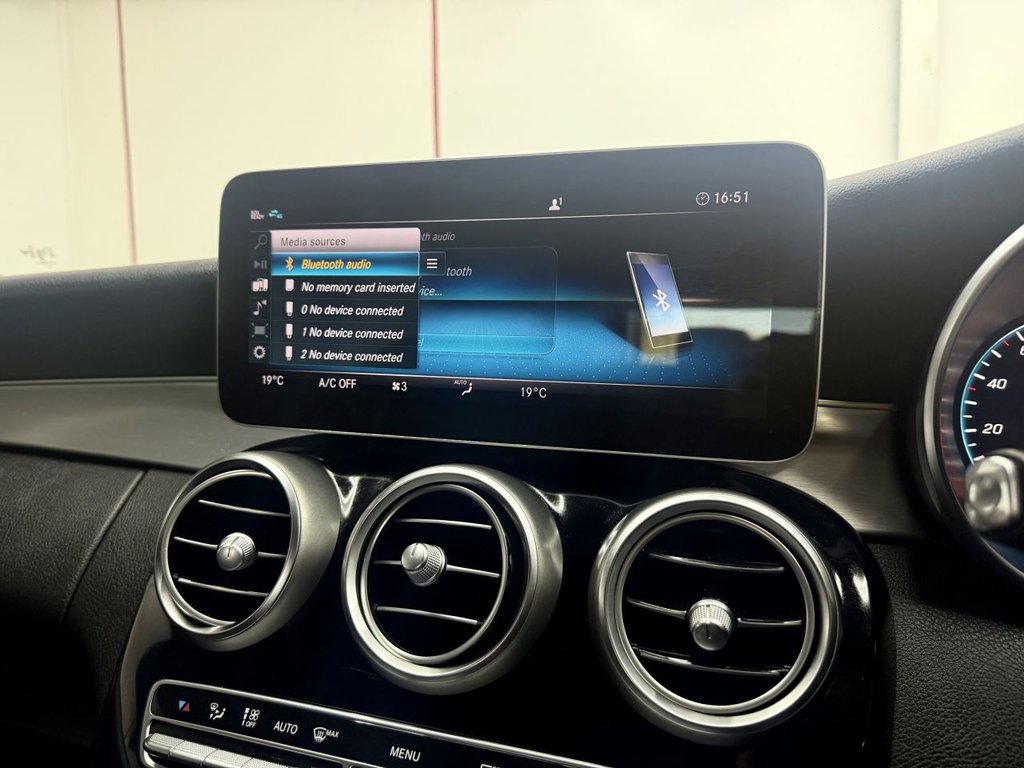 Used Mercedes-Benz C Class 2019 for sale - 76061873: Photo 37