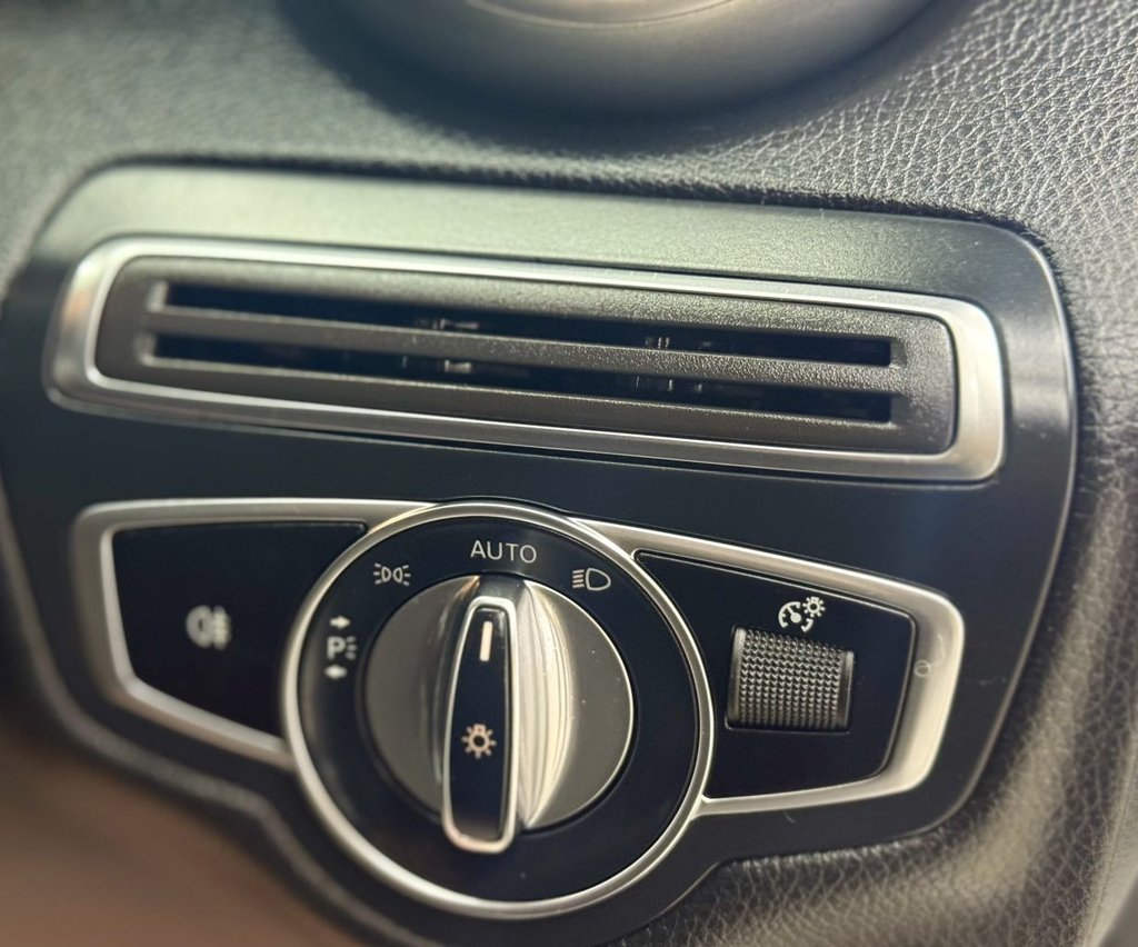 Used Mercedes-Benz C Class 2019 for sale - 76061873: Photo 39