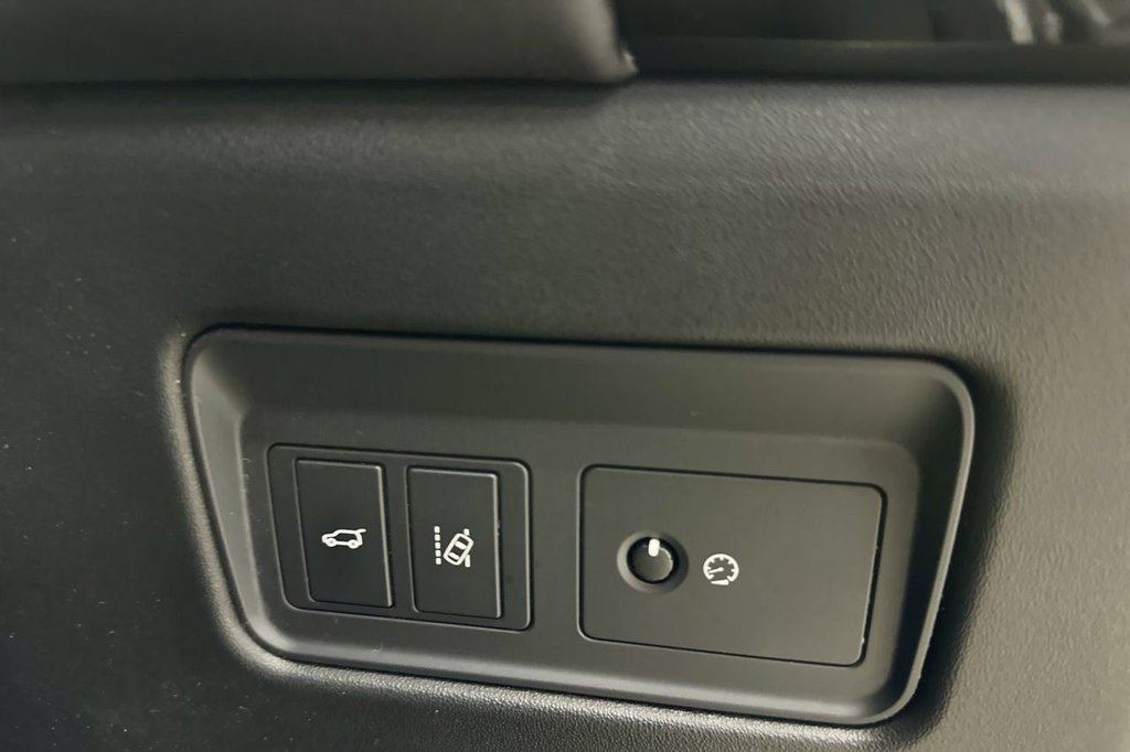 Used Land Rover Discovery 2017 for sale - 77884983: Photo 24