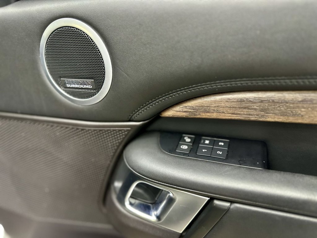 Used Land Rover Discovery 2017 for sale - 77884983: Photo 27