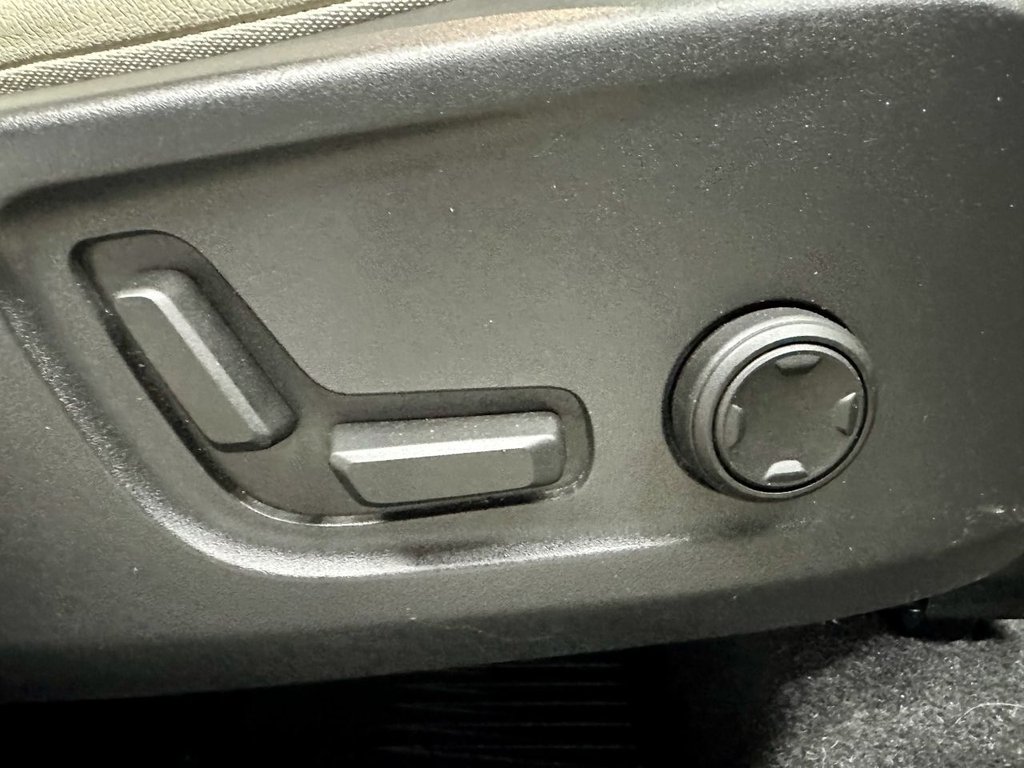 Used Volvo XC40 2022 for sale - 77805912: Photo 27