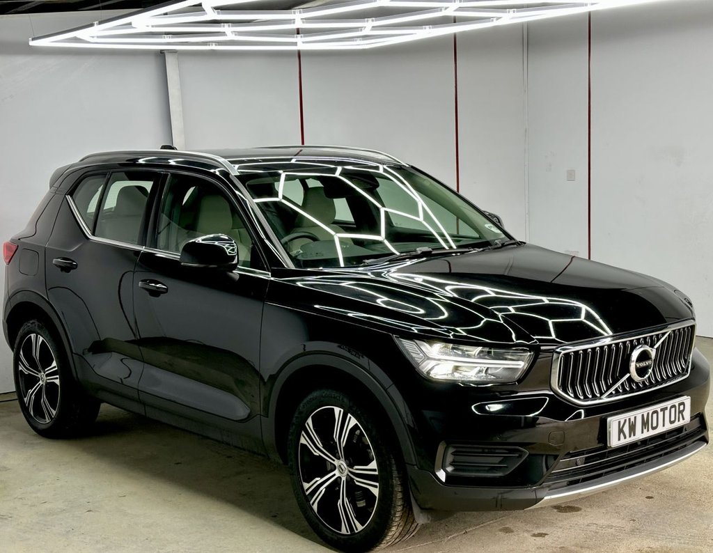 Used Volvo XC40 2022 for sale - 77805912: Photo 3