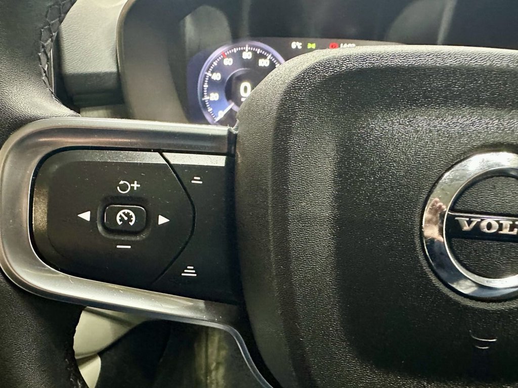 Used Volvo XC40 2022 for sale - 77805912: Photo 30