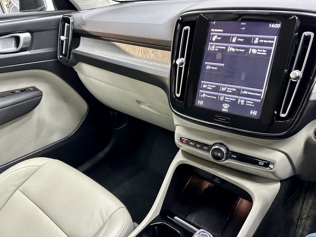 Used Volvo XC40 2022 for sale - 77805912: Photo 38