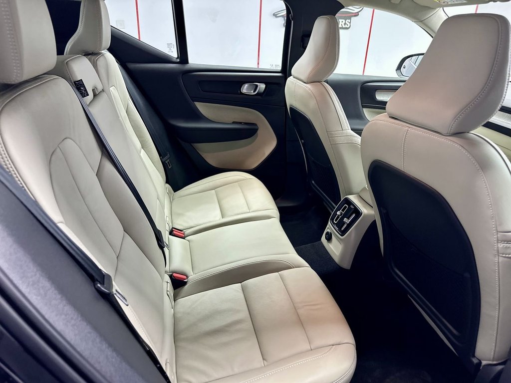 Used Volvo XC40 2022 for sale - 77805912: Photo 43