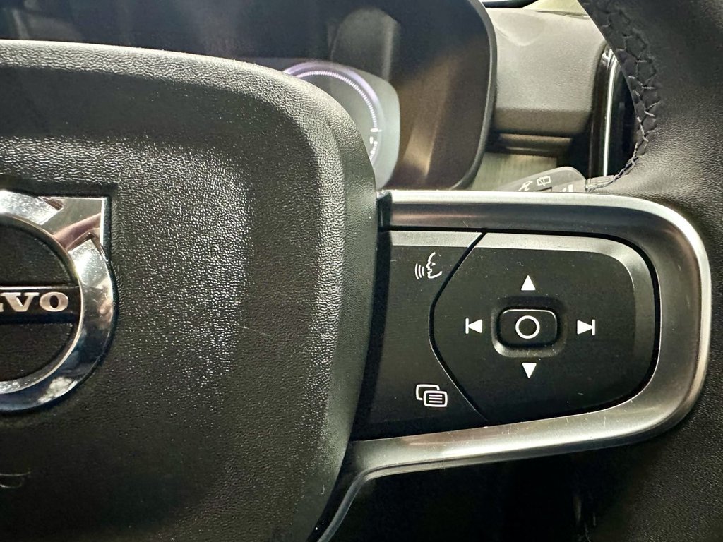 Used Volvo XC40 2022 for sale - 77805912: Photo 47