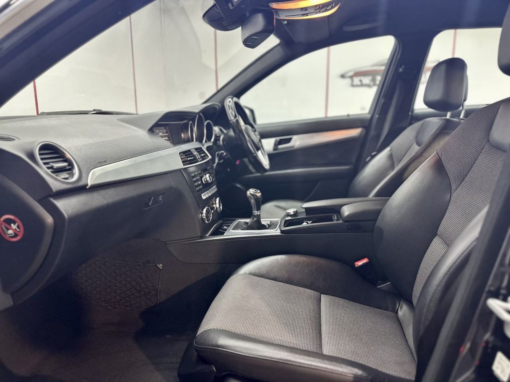 Used Mercedes-Benz C Class 2012 for sale - 76950593: Photo 18