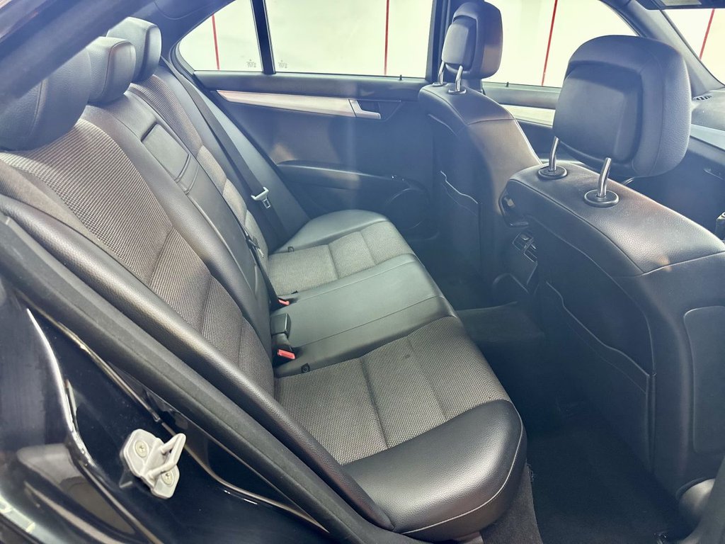 Used Mercedes-Benz C Class 2012 for sale - 76950593: Photo 25