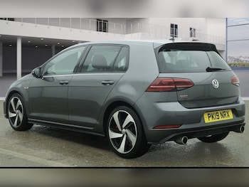Used Volkswagen Golf 2019 for sale - 77835604: Photo