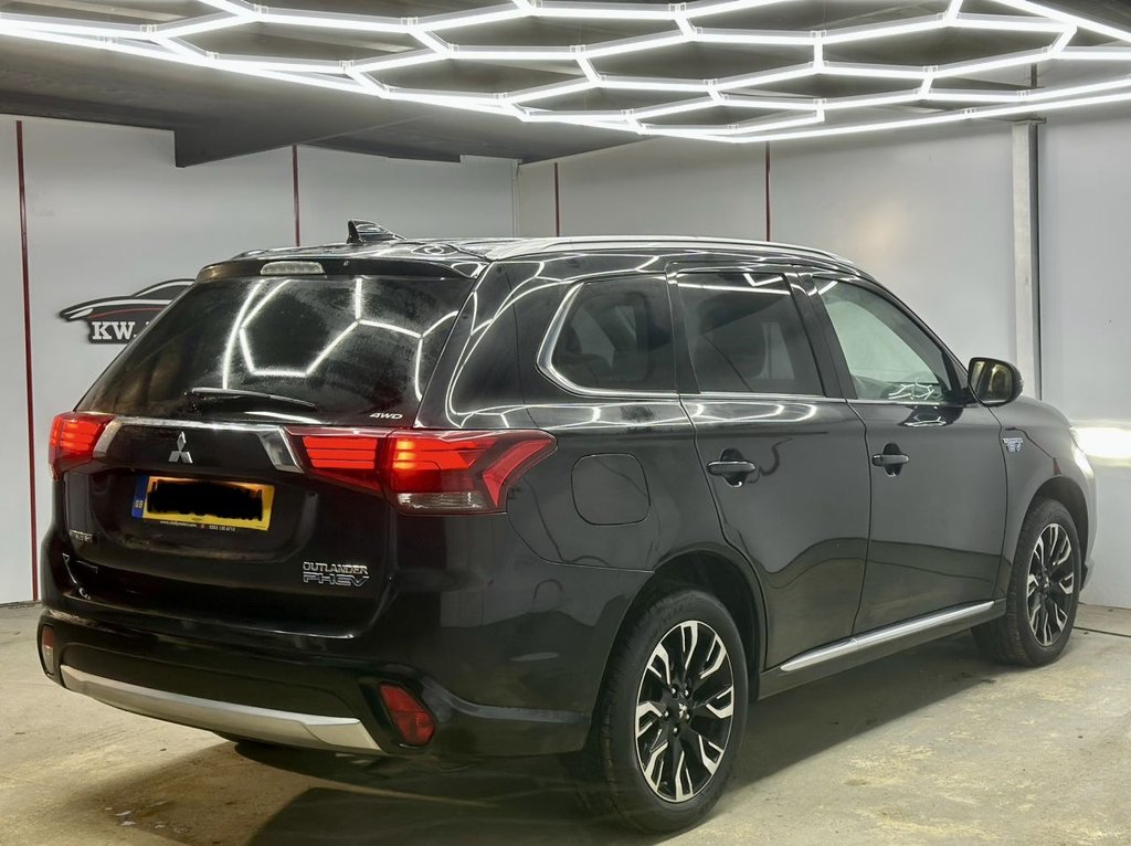 Used Mitsubishi Outlander 2015 for sale - 76642859: Photo 11