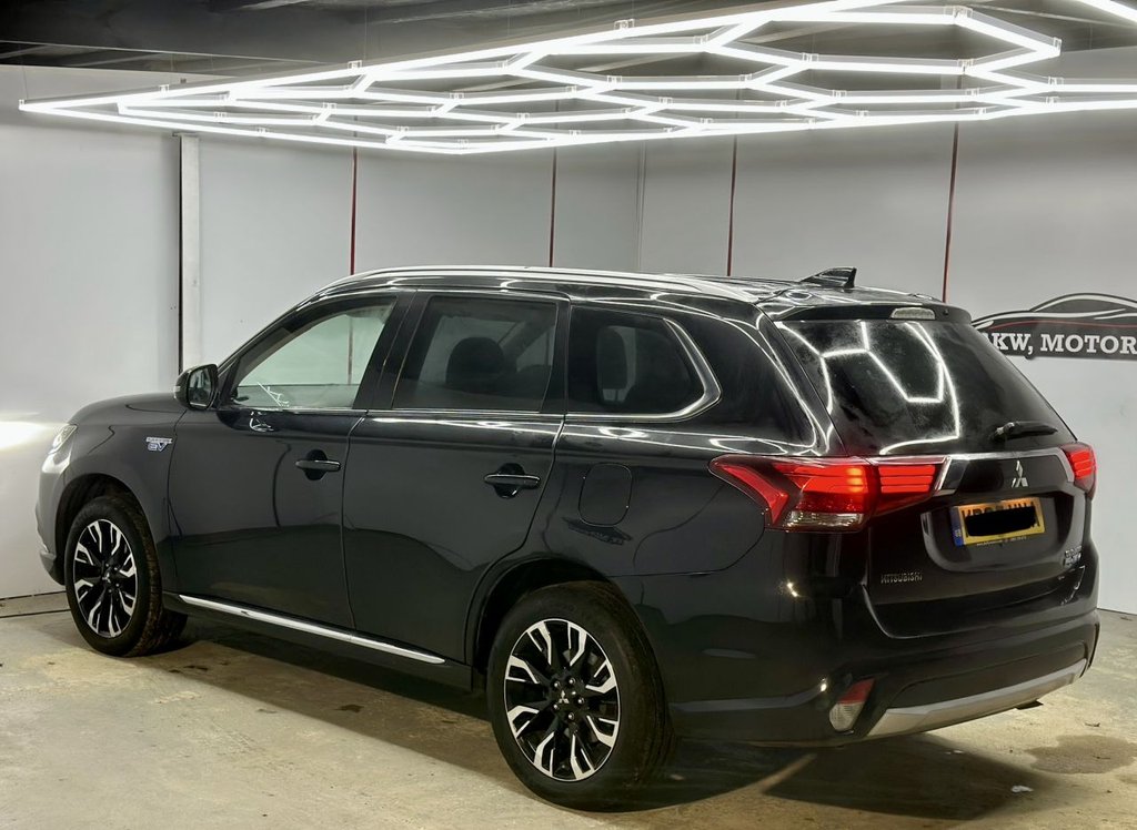 Used Mitsubishi Outlander 2015 for sale - 76642859: Photo 16