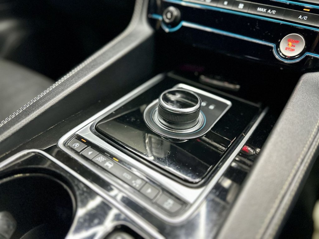 Used Jaguar F-Pace 2017 for sale - 77437342: Photo 33