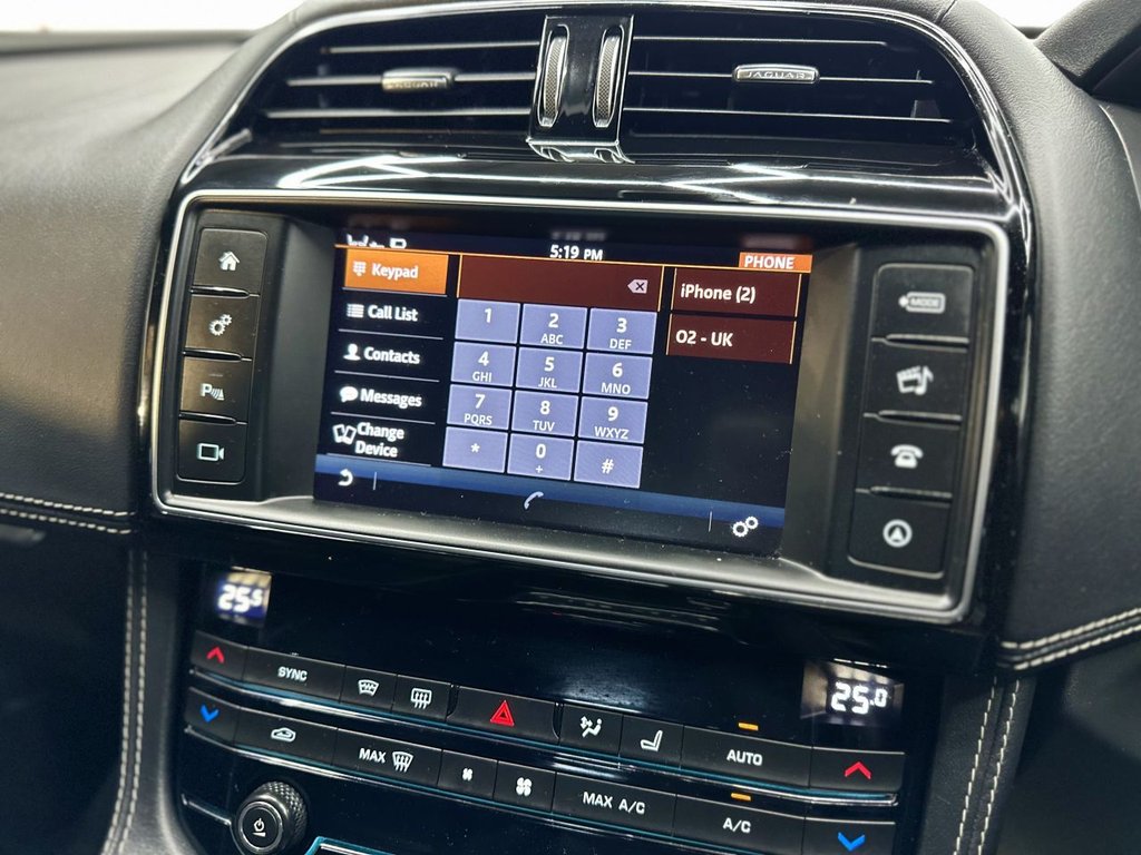 Used Jaguar F-Pace 2017 for sale - 77437342: Photo 37