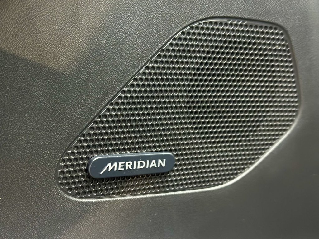 Used Jaguar F-Pace 2017 for sale - 77437342: Photo 43