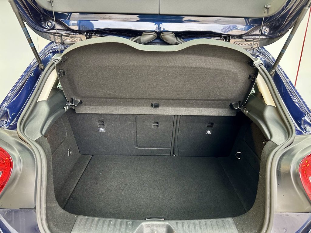 Used Mercedes-Benz A-Class 2017 for sale - 76642152: Photo 35