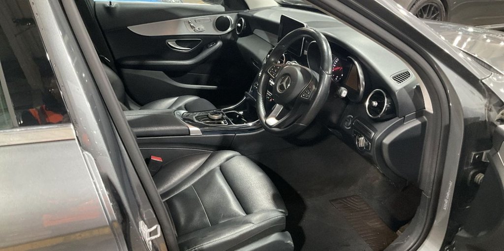 Used Mercedes-Benz C Class 2018 for sale - 77356212: Photo 6