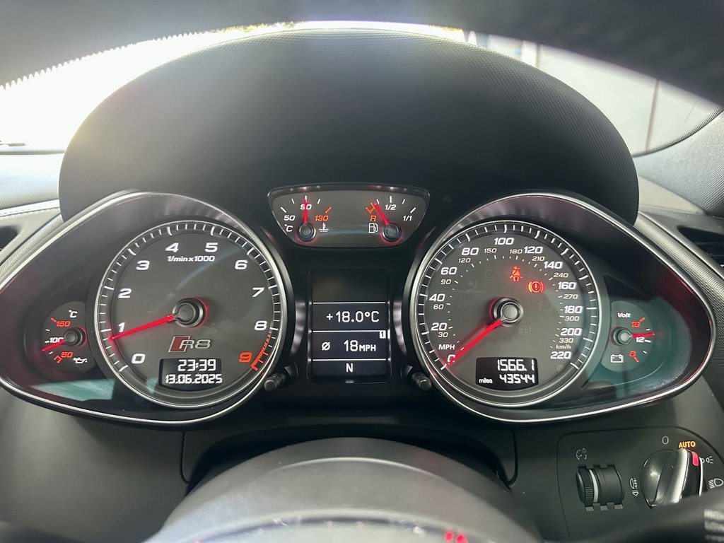 Used Audi R8 2015 for sale - 77806324: Photo 31