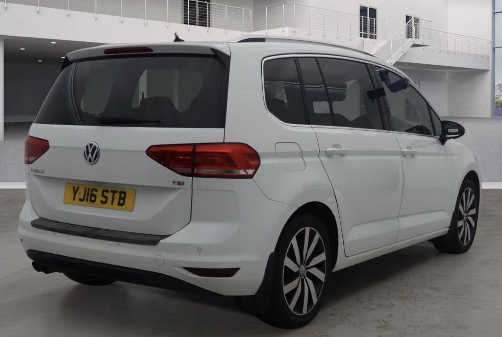 Used Volkswagen Touran 2016 for sale - 77521120: Photo 3