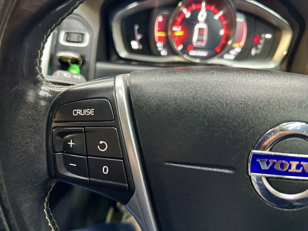 Used Volvo XC60 2017 for sale - 76977474: Photo 28