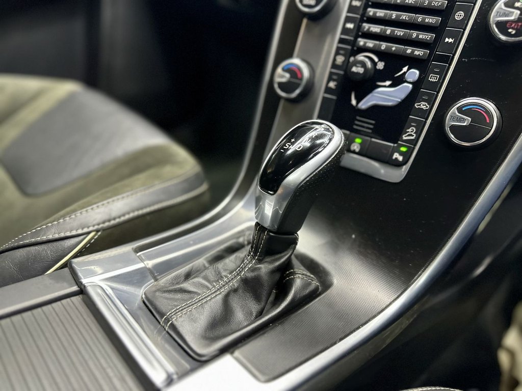 Used Volvo XC60 2017 for sale - 76977474: Photo 30