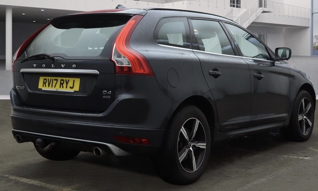 Used Volvo XC60 2017 for sale - 76977474: Photo 4