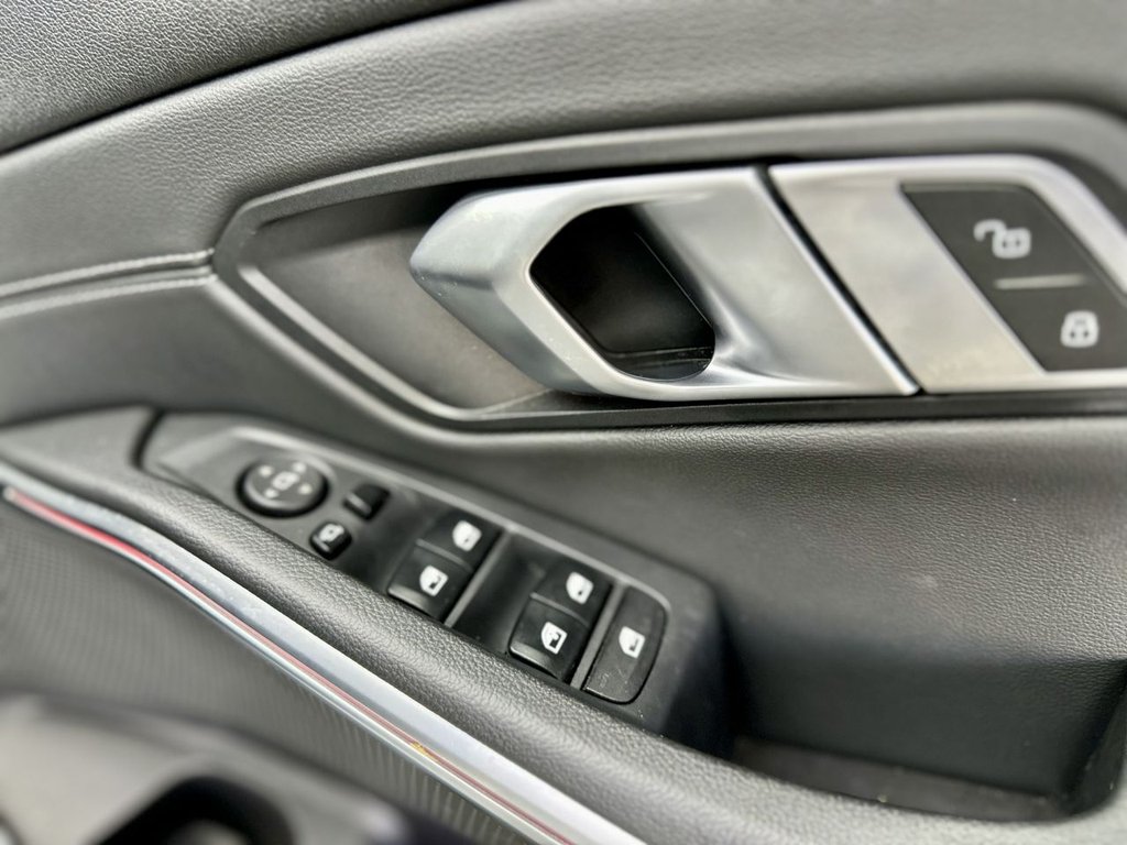Used BMW 3 Series 2021 for sale - 77681138: Photo 21