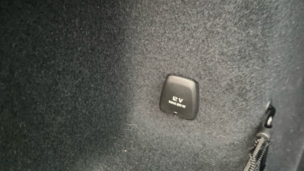 Used Volvo XC60 2025 for sale - 78137053: Photo 17