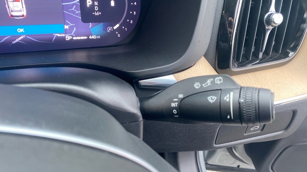 Used Volvo XC60 2025 for sale - 78137053: Photo 31