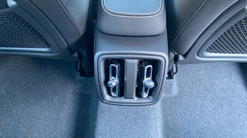 Used Volvo XC40 2023 for sale - 77959889: Photo 21